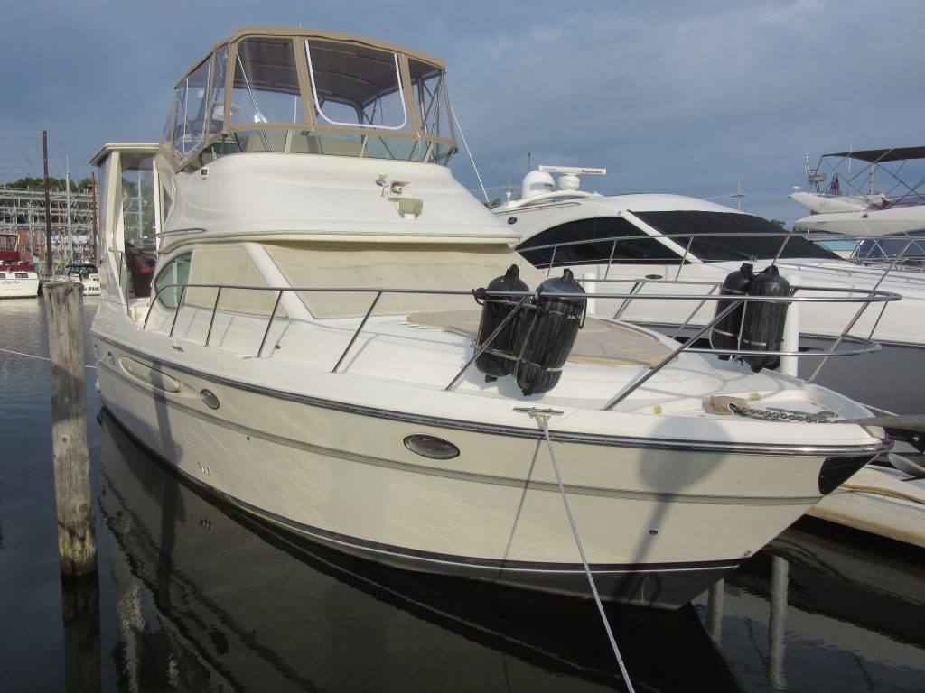 See the 1998 Maxum 4100 SCA For Sale at Pier 33