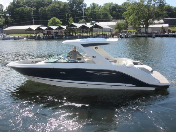 Sea Ray 310 SLX For Sale at Pier 33!